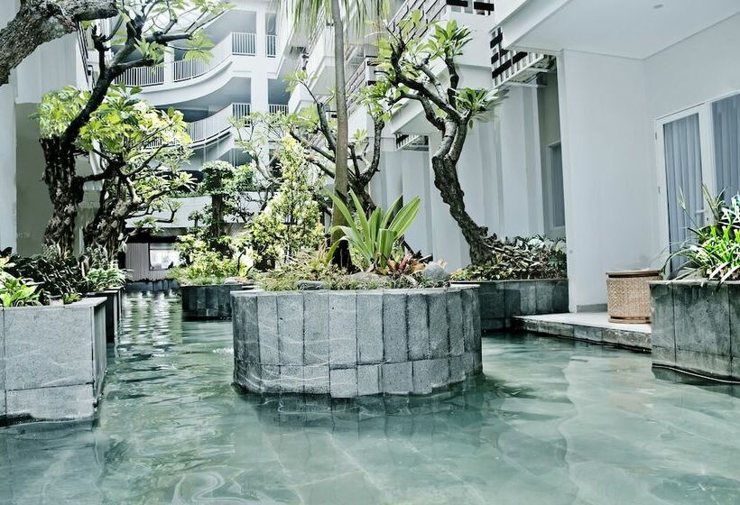 Номер Deluxe Вид на Озеро, Aston Canggu Beach Resort