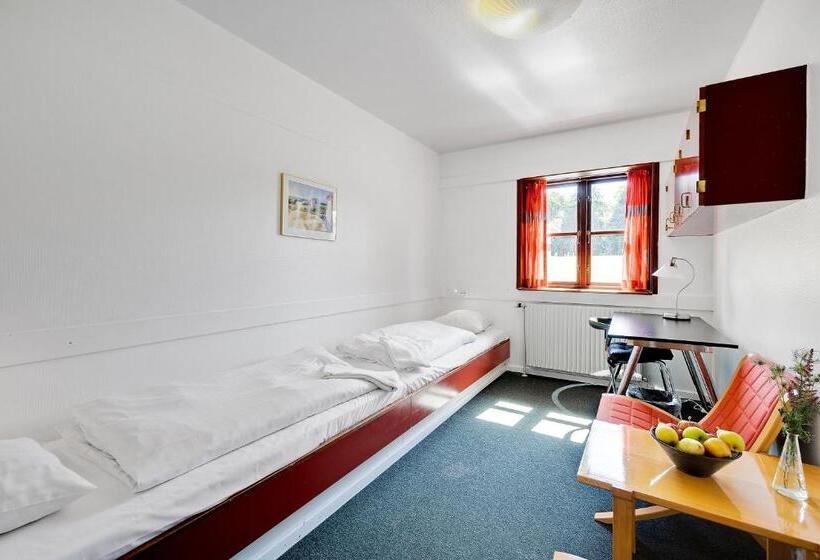 Номер Стандарт, Danhostel Hillerød