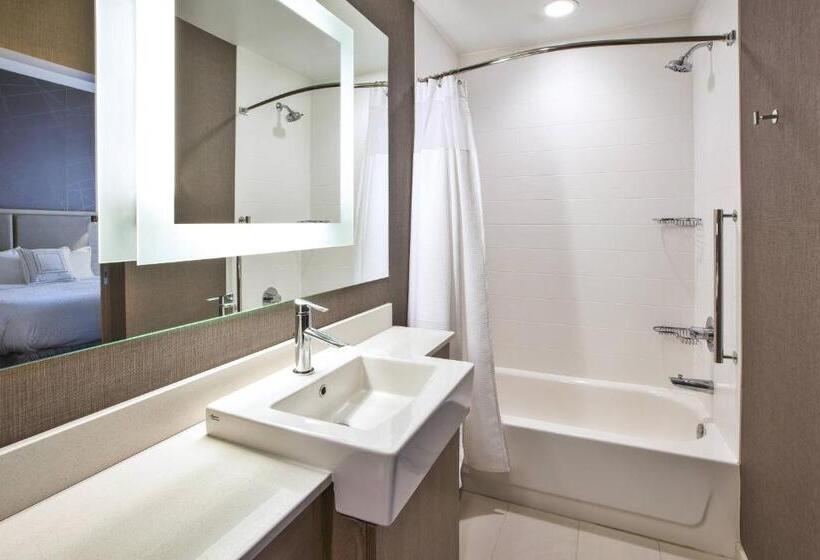 스위트 킹사이즈 침대, Springhill Suites By Marriott Pittsburgh Butler/centre City
