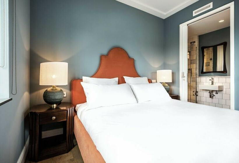 1 Bedroom Executive Apartment, The July   Twenty Eight