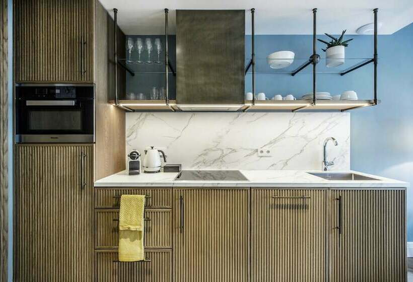 1 Bedroom Executive Apartment, The July   Twenty Eight