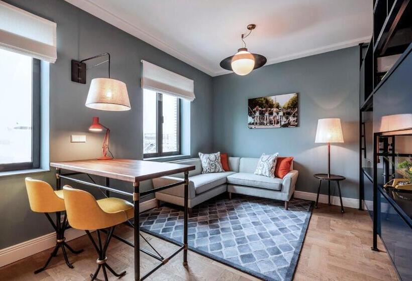 1 Bedroom Executive Apartment, The July   Twenty Eight