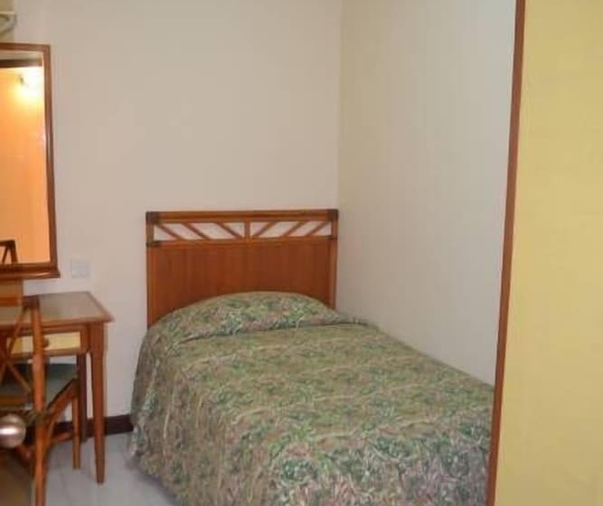 2 Bedroom Deluxe Apartment Side Sea View, Selesa Tioman Home Stay Apartment