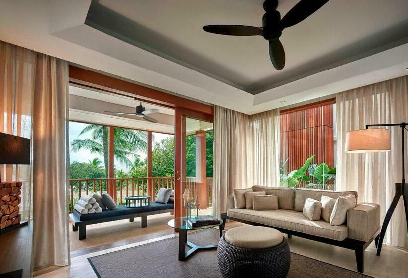Люкс Кровать Кинг, The Ritz Carlton Koh Samui