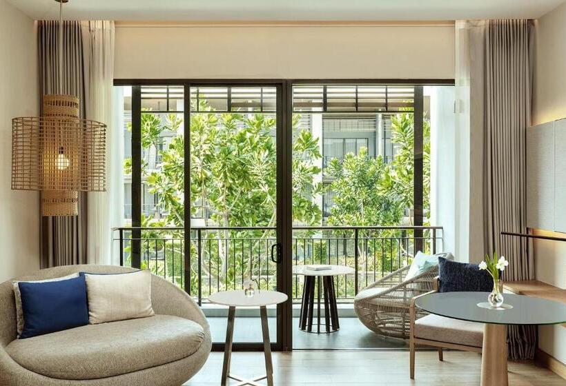 Family Suite, Renaissance Pattaya Resort & Spa