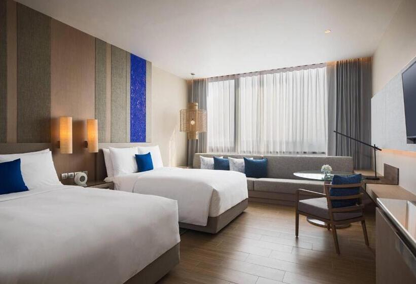 Номер Стандарт Вид на Город, Renaissance Pattaya Resort & Spa