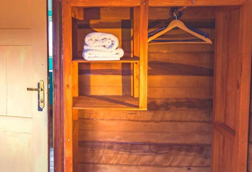 اتاق استاندارد, Hostal Compass Del Sur