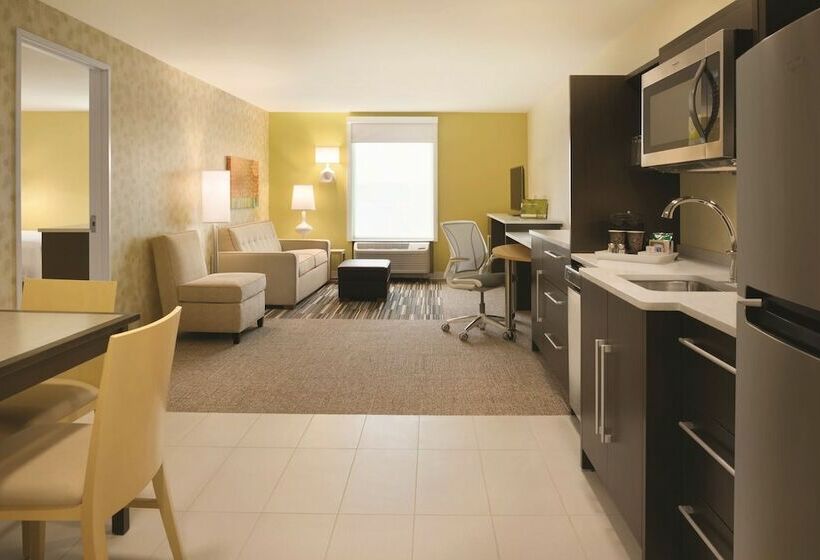 Люкс, Home2 Suites Iowa City Coralville