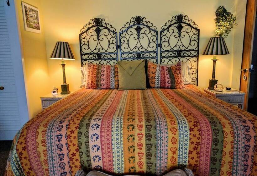 프리미엄 룸 도시 전망, Ann Arbor Bed And Breakfast