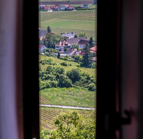 Полулюкс Вид на Сад, Zum Burggraf