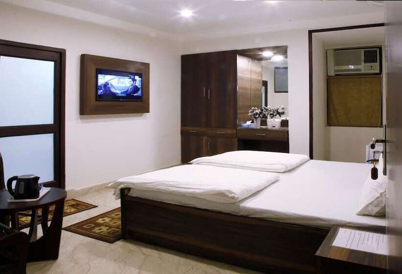 اتاق لوکس, Shagun Residency