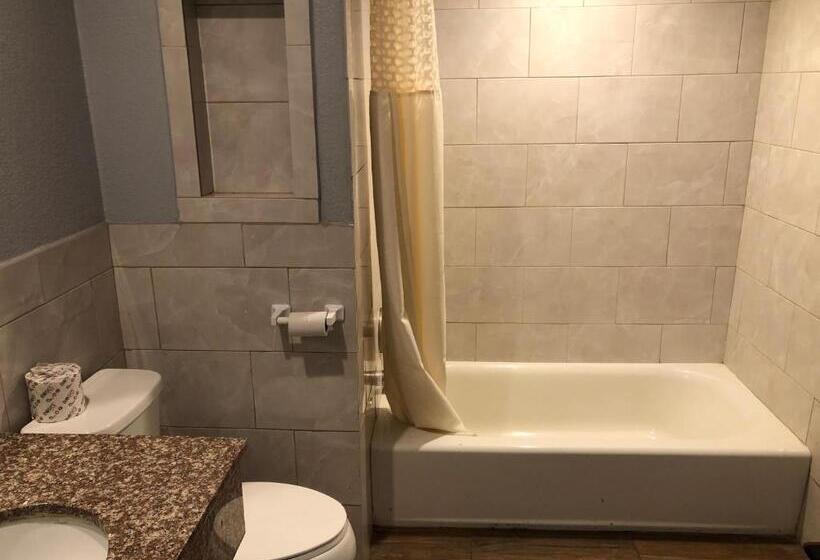 Номер Economy, Budget Inn