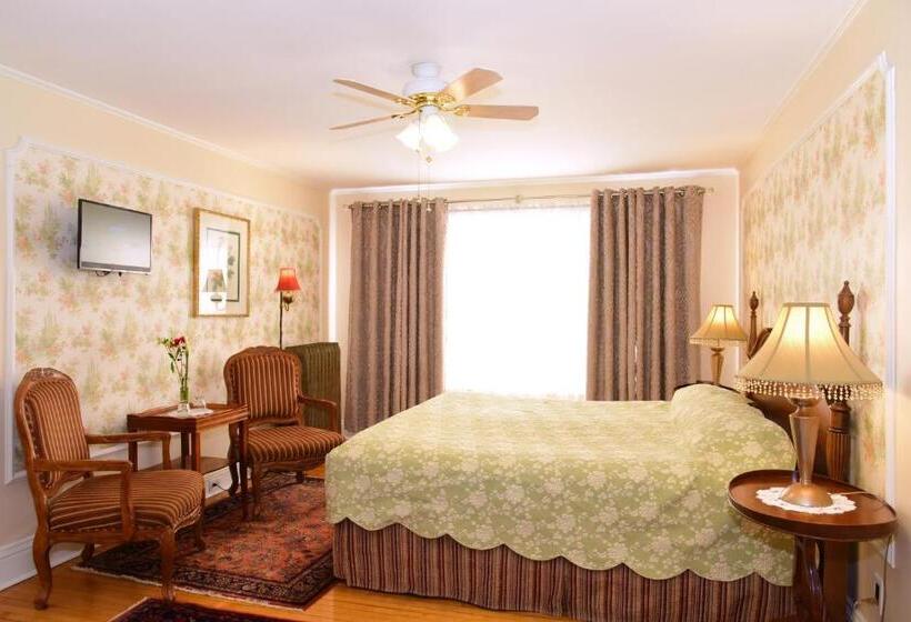 스탠다드 룸 킹사이즈 침대, Wainwright Inn