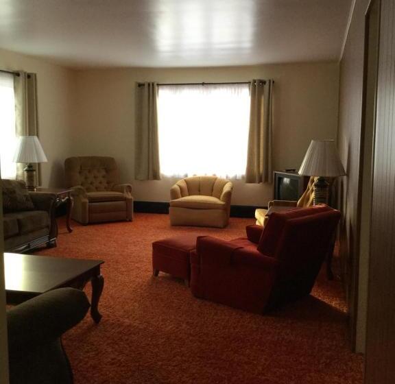 Апартаменты 1 Спальня с Балконом, Cedars Motel