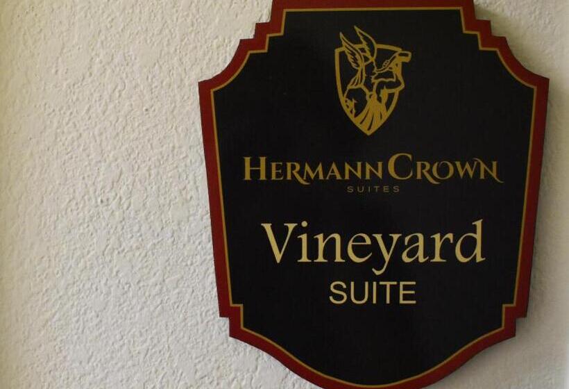 Люкс Мастер, Hermann Crown Suites
