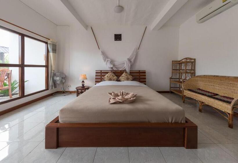 Номер Стандарт с Балконом, Baba Guesthouse