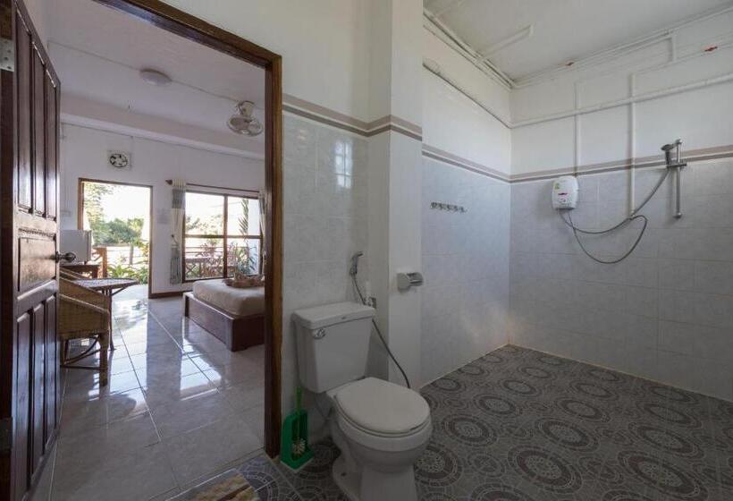 Номер Стандарт с Балконом, Baba Guesthouse