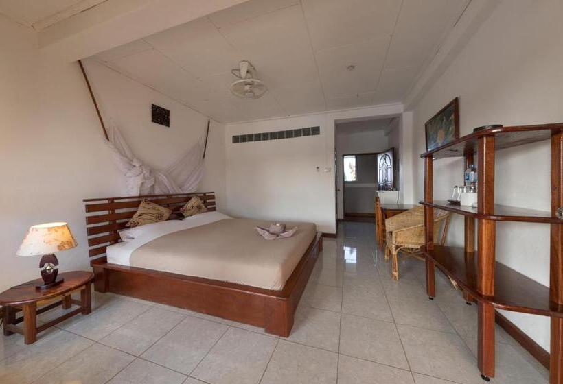 Номер Стандарт с Балконом, Baba Guesthouse