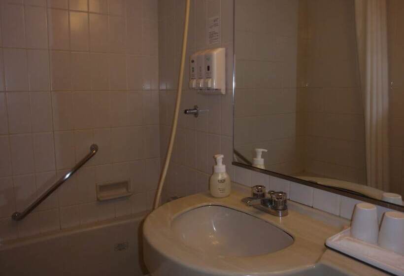 Номер Стандарт, Crown Hills Okaya
