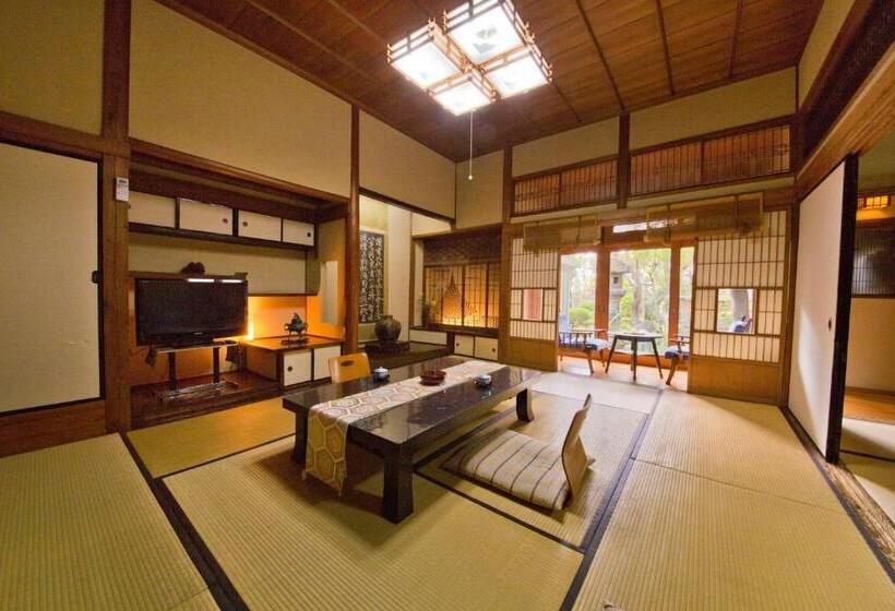 Семейный Номер Вид на Сад, Ryokan Seifuso