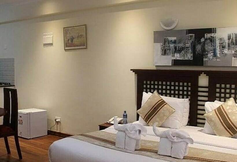 استودیوی استاندارد, Cranes Suites