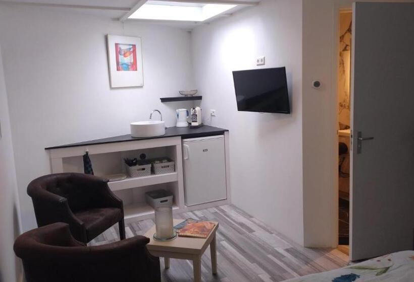 اتاق استاندارد, Studio Bergen
