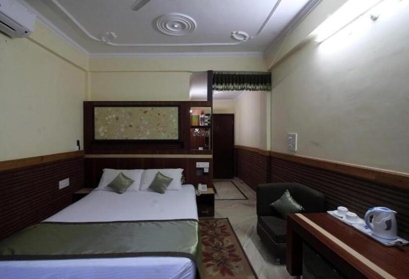 豪华房间, Goroomgo Hotel Gandhi S Paradise Dharamshala