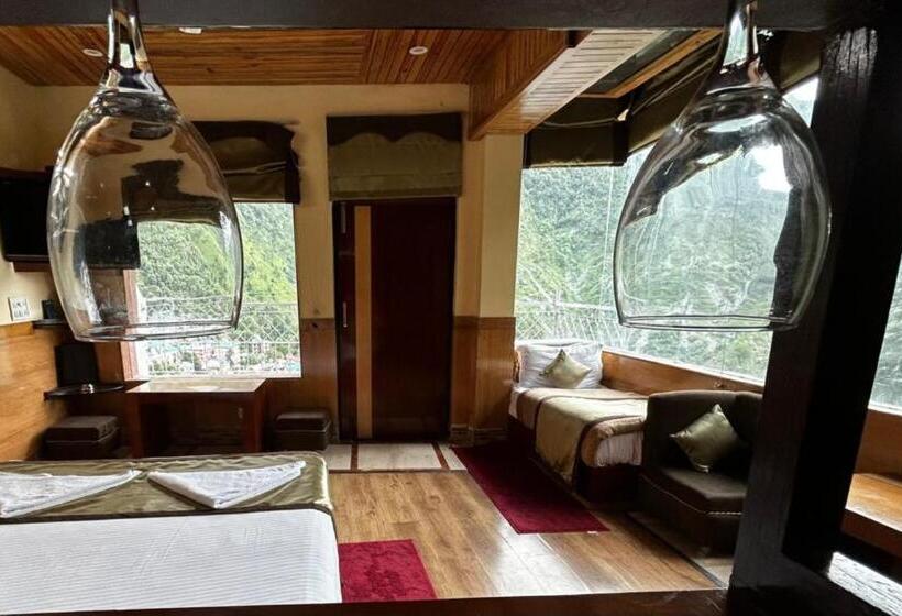 豪华三人间, Goroomgo Hotel Gandhi S Paradise Dharamshala