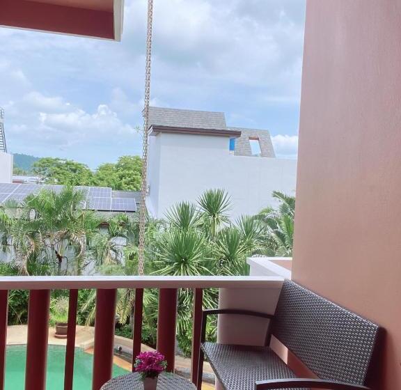 Семейный Номер, Poo Villa Rawai