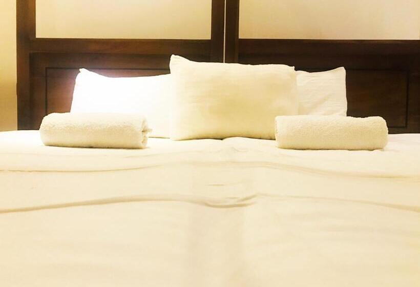 Номер Стандарт Вид на Сад, Chamara Inn