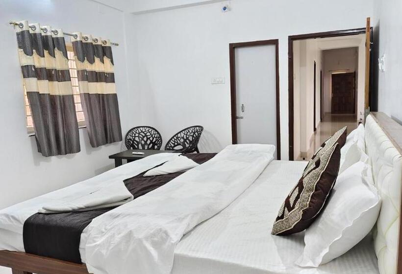 Номер Deluxe, Goroomgo Shree Laxmi Resorts Bhubaneswar