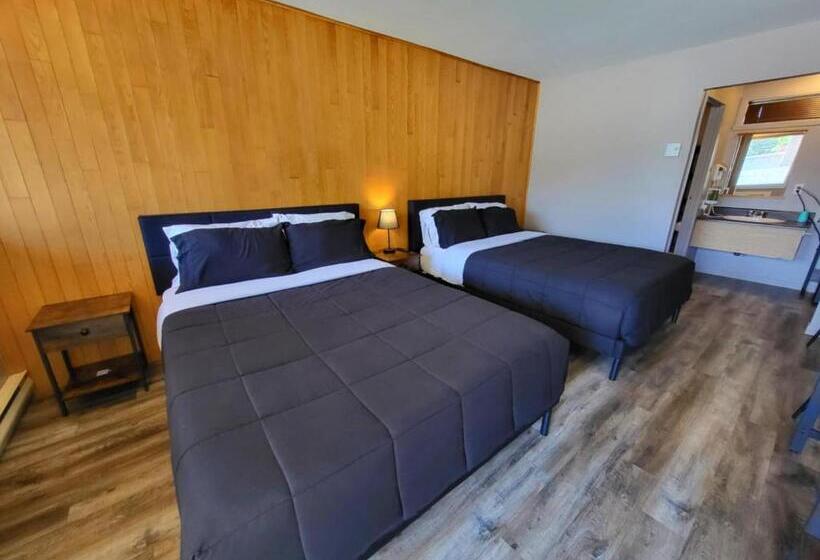 Номер Стандарт, Motel St Pamphile
