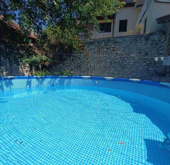 اتاق استاندارد, Apartman 1