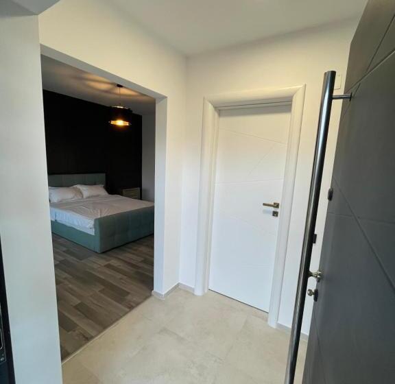 디럭스 룸 킹사이즈 침대, Cornatel Relax Village