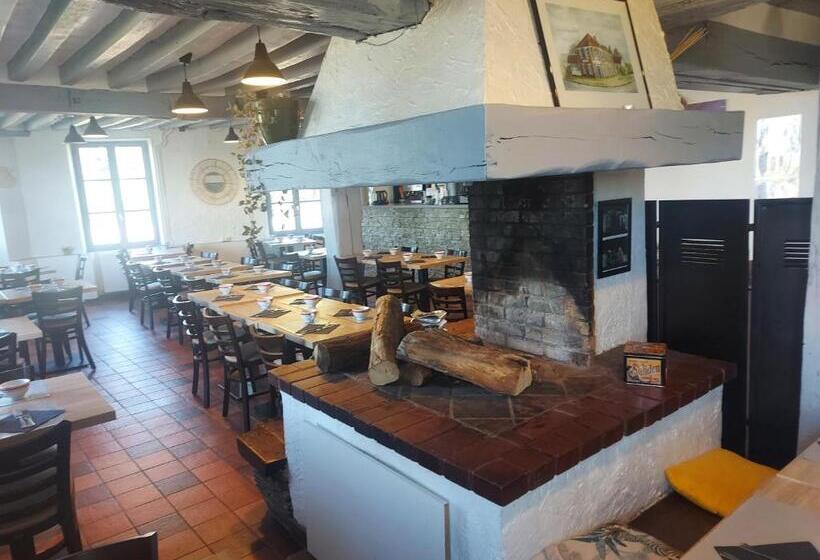 Номер Стандарт, Relais St Laurent