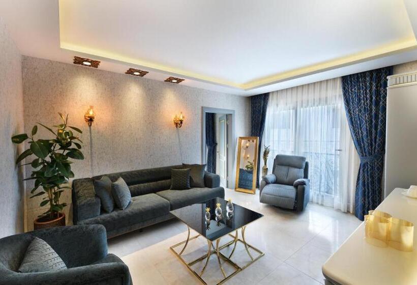 带按摩浴盆的套房, Five Diamonds Hotels