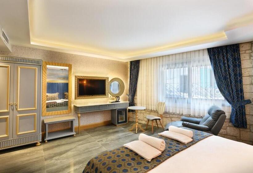 سوئیت با وان آب گرم, Five Diamonds Hotels
