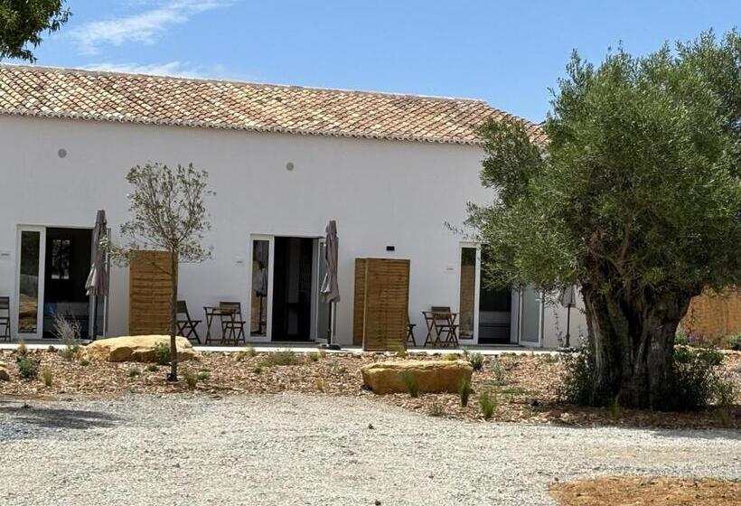 سوییت خانوادگی, Villa Lobos A Sua Casa No Campo
