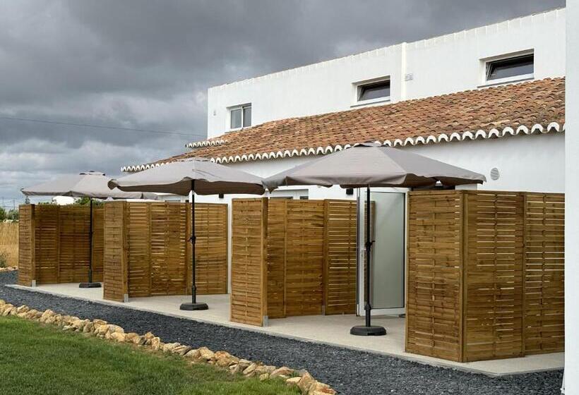 سوئیت جونیور با چشم‌انداز باغ, Villa Lobos A Sua Casa No Campo