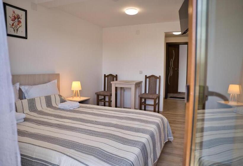 스탠다드 발코니 룸, Perla Argesului, Cazare, Ciubar, Piscina, Lift, Pensiuni, Hotel, Cabana, Vila, Munte, Transfăgarasan