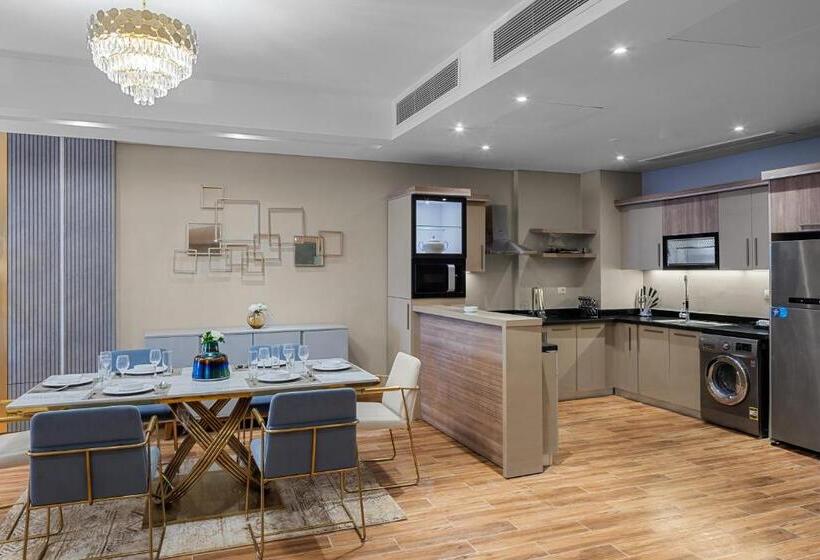 3 Bedroom Duplex Apartment, Crystal Lotus Luxury Palace   By Pickalbatros