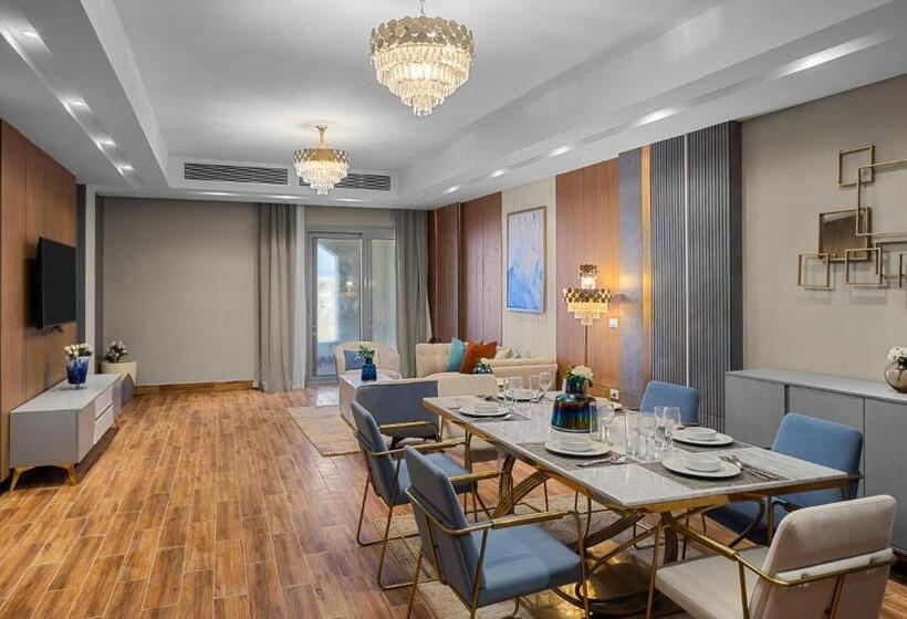 3 Bedroom Duplex Apartment, Crystal Lotus Luxury Palace   By Pickalbatros