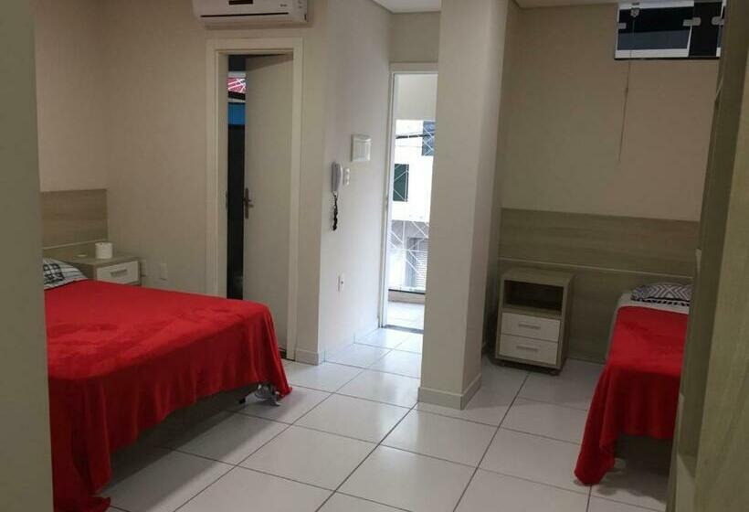 Номер Стандарт Трехместный, Chemin Suites