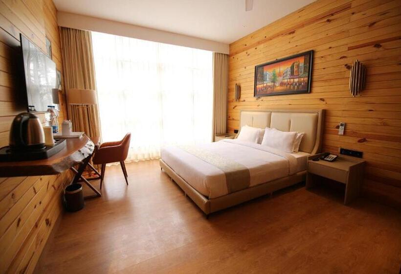 패밀리 스위트, Kasauli Hills Resort