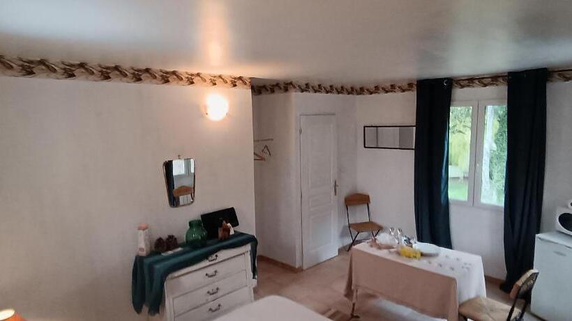 Номер Стандарт, Chambre D Hôtes, à La Nuitée