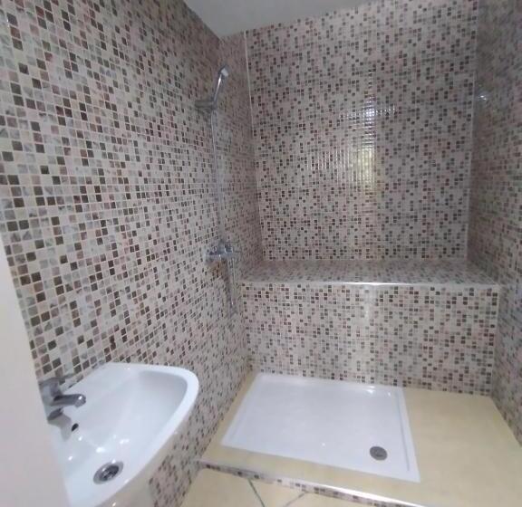 Quarto Estandar, Dar Al Khatib