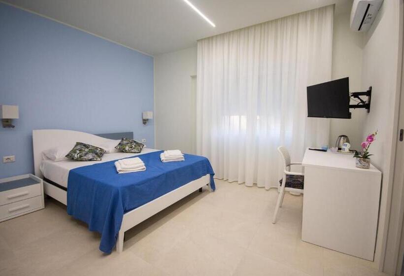 Quarto Estandar Vista Jardim, Pasitea Tropea