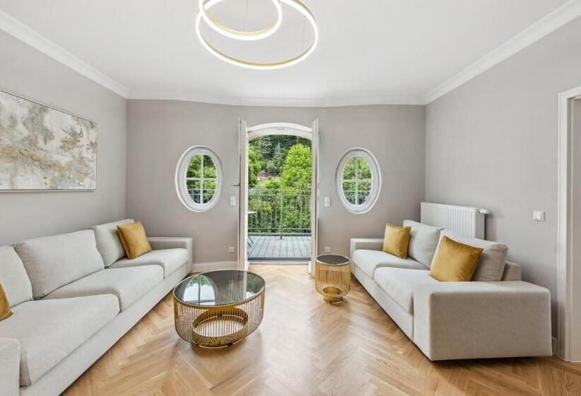 1 Bedroom Penthouse Apartment, Residenz Hugo