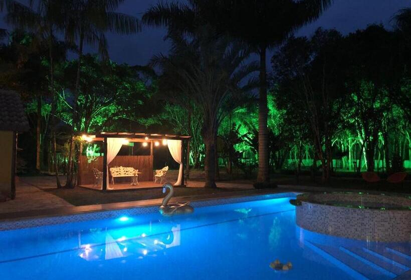 Family Suite, Pousada Jardim Boêmio