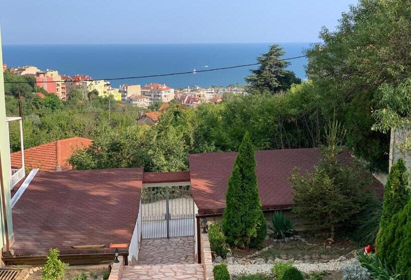 اتاق استاندارد با بالکن, Sunray Guest House, Private Rooms & Apartment With Lovely Sea View